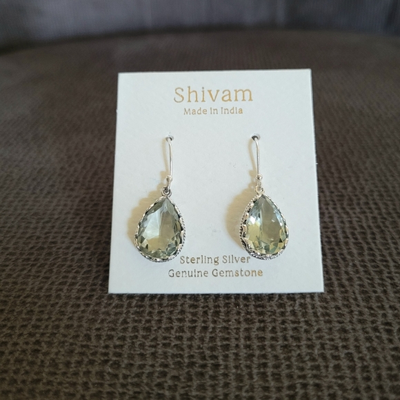 Shivam Green💚 Amethyst Teardrop💧Earrings - Picture 11 of 16